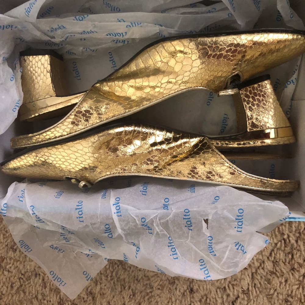 Size 9 Gold Reptile Print Slings by City Life USA - Picture 2 of 6